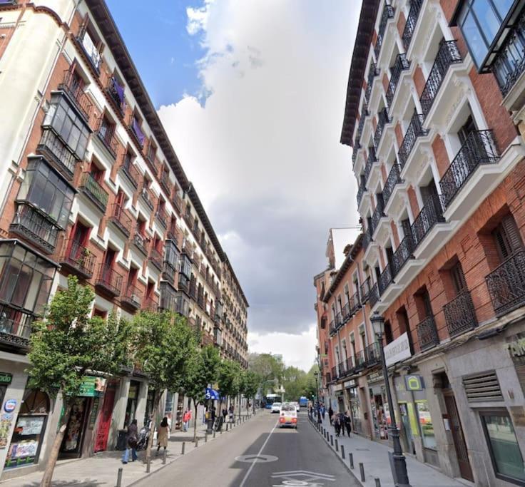 Moderno Apartamento En Pleno Centro Madrid Buitenkant foto